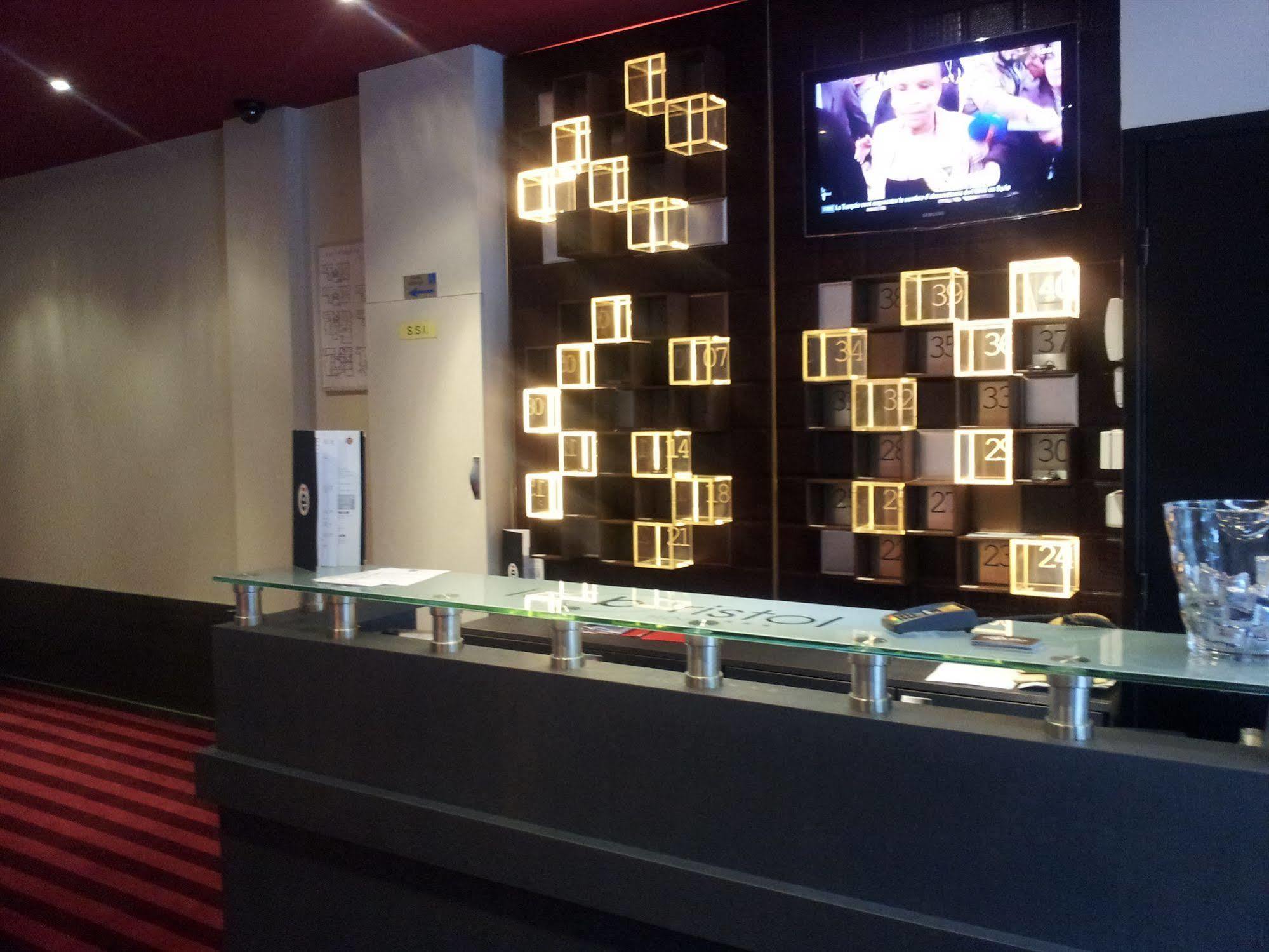 Hotel Bristol Reims Dış mekan fotoğraf